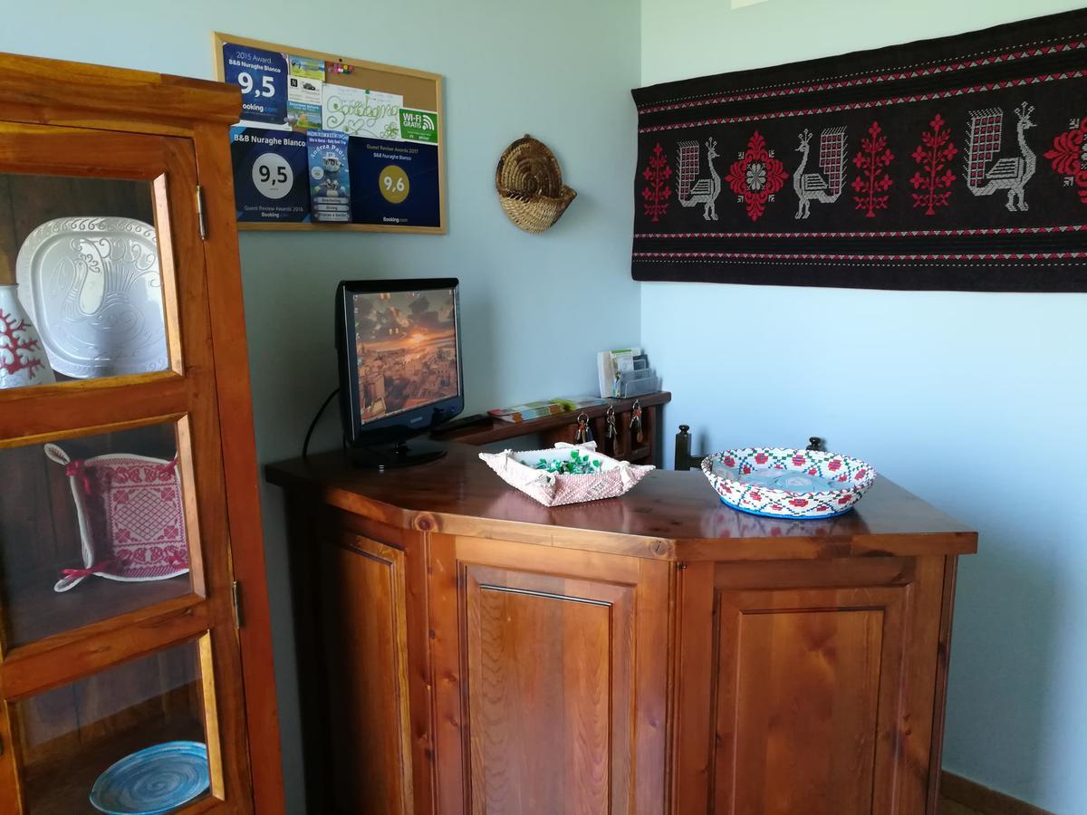 Bed and Breakfast Nuraghe Bianco Santa Maria la Palma Exterior foto